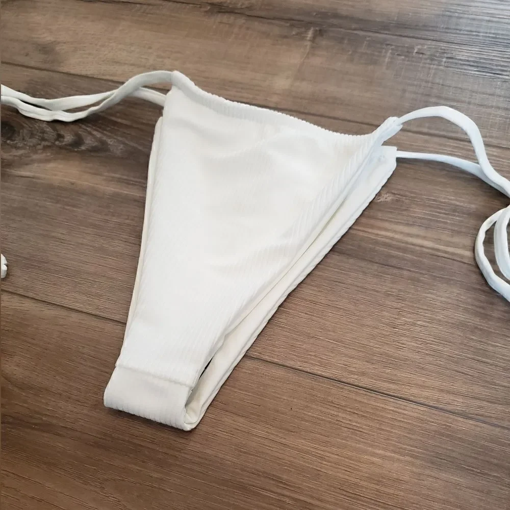 NWOT Frankie's Bikinis Tia Ribbed String Bikini Bottom In White Size Large